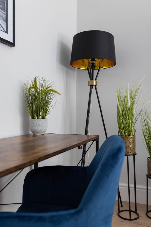 Modern & Stylish Home At The Corner Of Famous Penny Lane In Liverpool Exteriér fotografie
